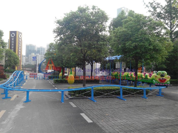 安装在重庆渝北的果虫滑车
